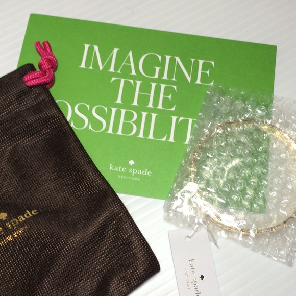 SOLD OUT❤️Kate Spade Mom Bangle Bracelet - Picture 3 of 3