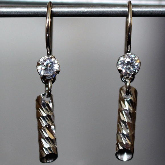 Spiral Barrel Dangle Silver Earrings - Picture 1 of 4