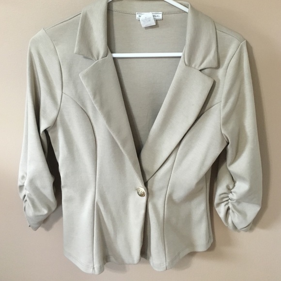 Fitted blazer