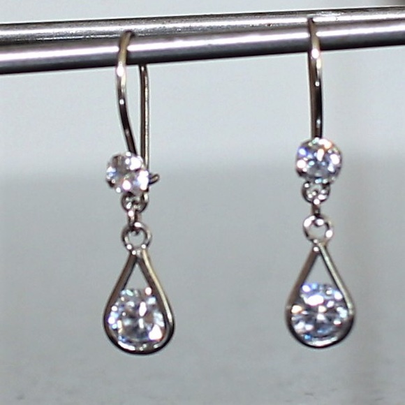 Feminine Dangle Silver Earrings - Picture 1 of 4