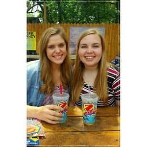 Meet your Posher, Grace