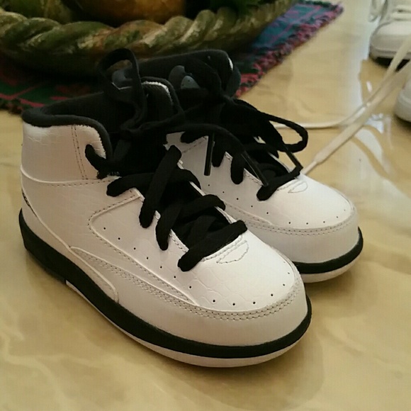 Jordans - Picture 3 of 3