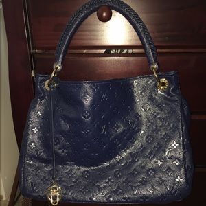 Beautiful are blue and gold purse