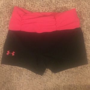 Under armor dry fit low rise shorts