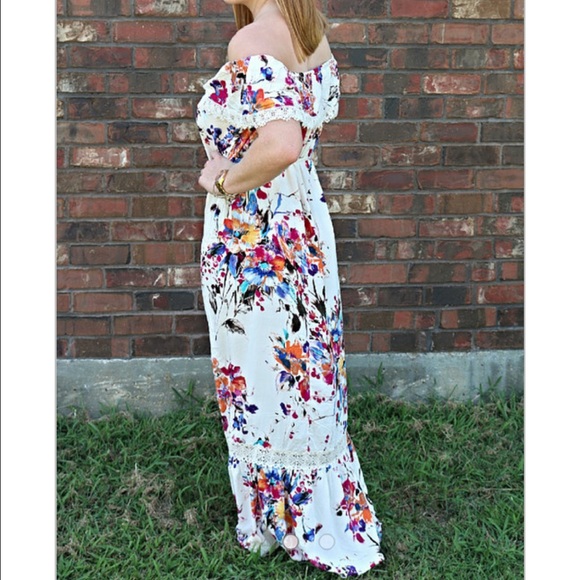 ♦️LAST ONE♦️Floral off the shoulder maxi - Picture 2 of 2
