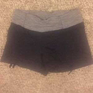 Lululemon low rise short