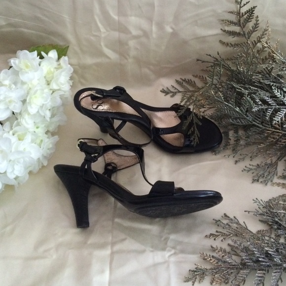 Comfortable Sofft heels! - Picture 2 of 3