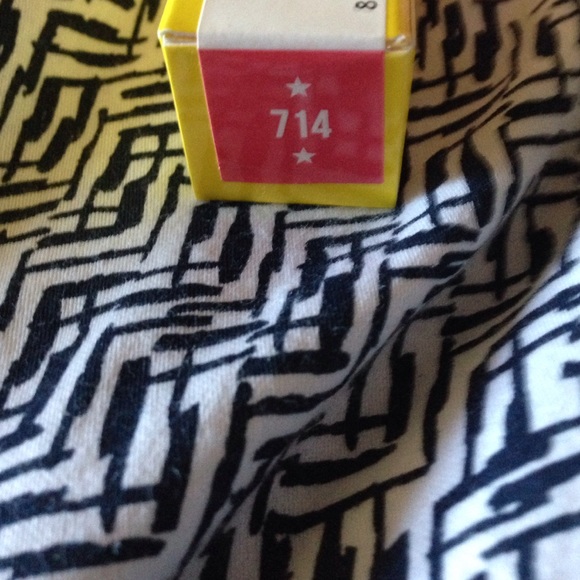 JEFFREE STAR LIPSTICK - Picture 2 of 2