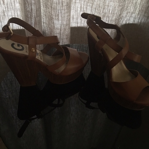 Guess size 8 shoe