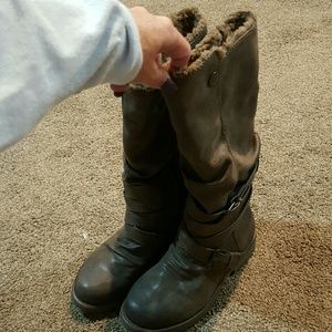 Brown Roxy boots