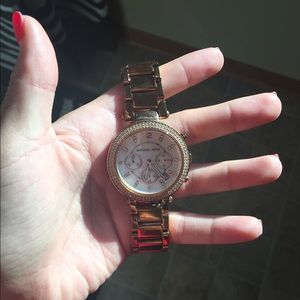 rose gold michael kors watch with diamond face