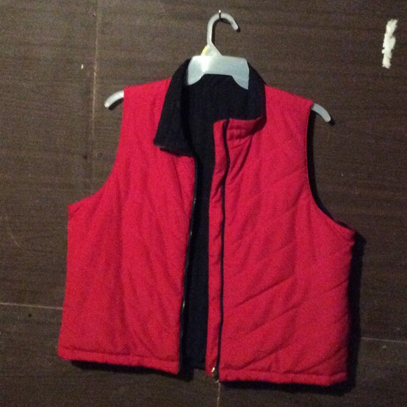 Reversible vest