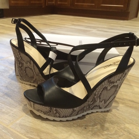 NEW -Nine West "Rockin It" Wedges.