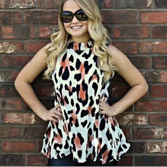 ♦️LAST ONE♦️Sleeveless leopard top - Picture 1 of 2