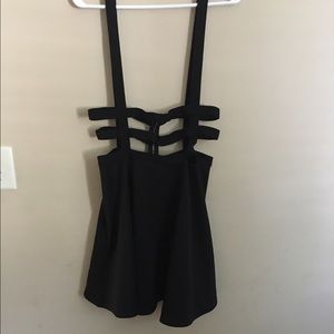 Skater skirt with a twist