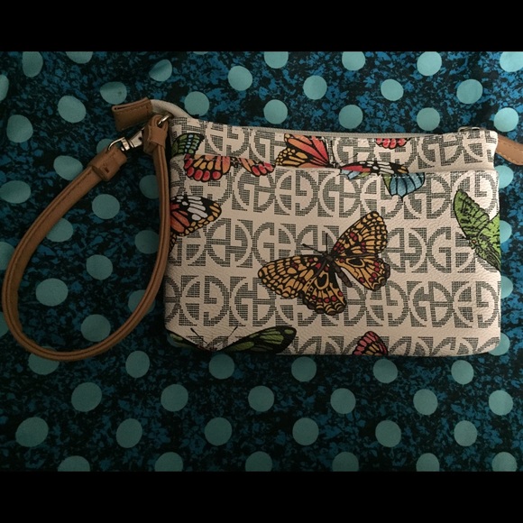 Giani Bernini Butterfly Wristlet, 8"x5.5"X1" - NWT - Picture 2 of 4