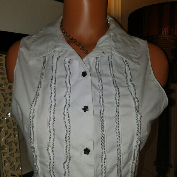 University Park Blouse - Picture 2 of 6