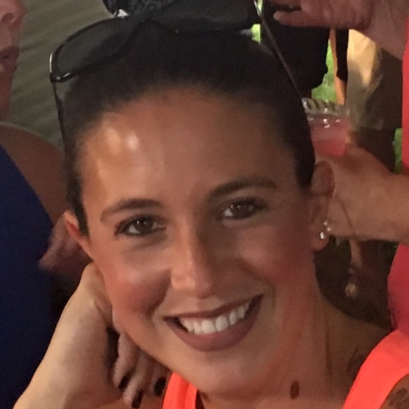 Meet your Posher, Elizabeth - Picture 1 of 1