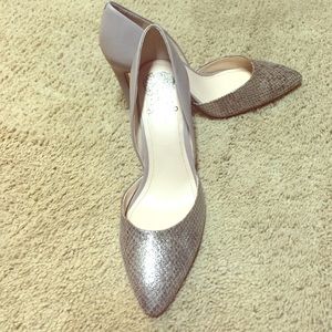 Vince Camuto heels - never worn