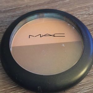 Mac Accentuate and Sculpt