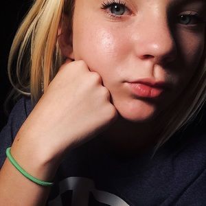 Meet your Posher, Ashlee