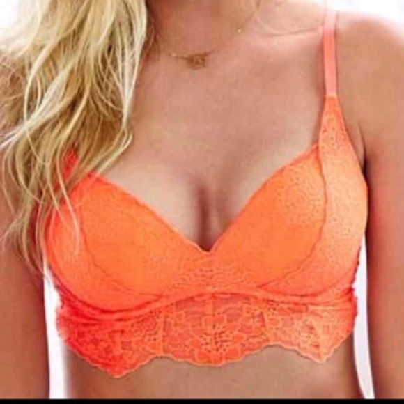 ❗️Last 1❗️VS PINK Medallion Push Up Lace Bralette - Picture 2 of 4