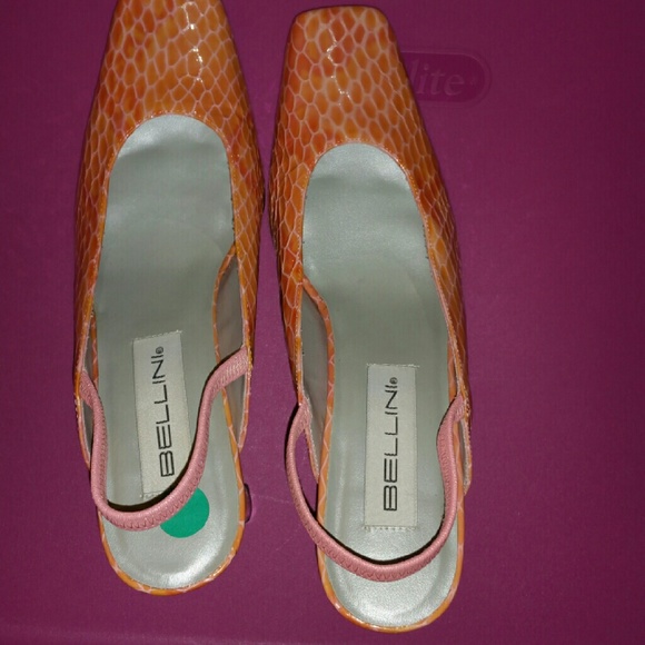 Here is a sexy women heels shoe