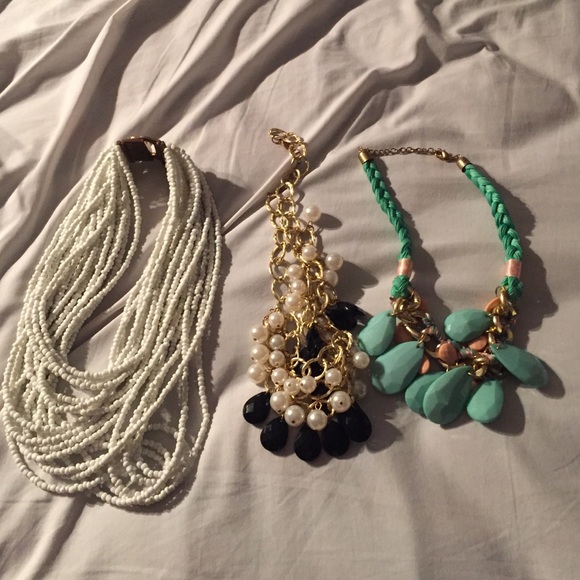 🎀FINAL MARKDOWN🎀 FOUR Necklace Bundle