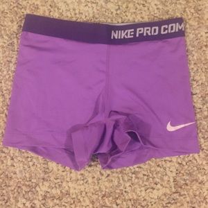 Nike pro combat