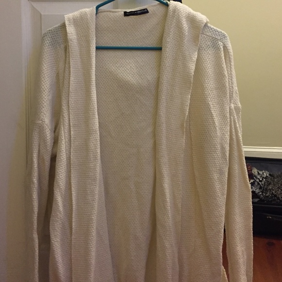 Brandy Melville White Knit Cardigan