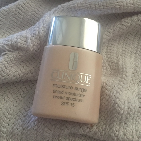 Clinique moisture surge tinted moisturizer