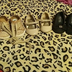 Toddler shoes size 6