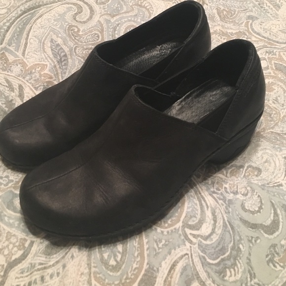 Clogs