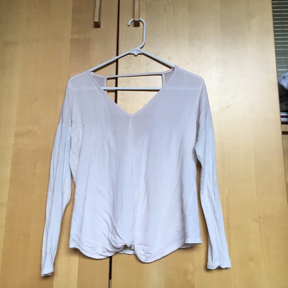 White Long sleeved backless shirt