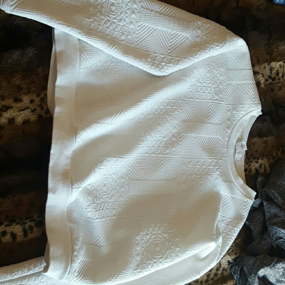 White crop top
