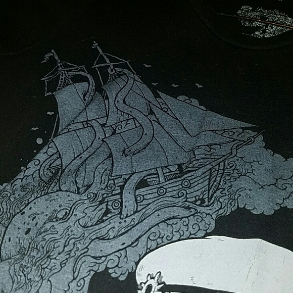 Threadless nautical pattern t-shirt - Picture 3 of 3