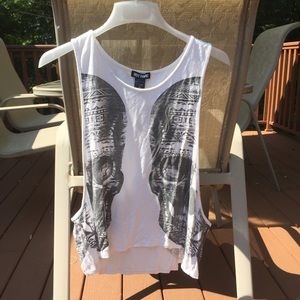 Muscle tee Aztec skulls