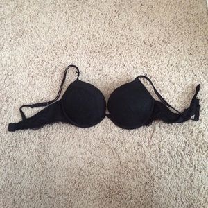 BLACK LACE SUPER PUSH UP BRA!!!