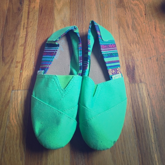 Bright Green Canvas Slip On Shoes - Picture 6 of 8