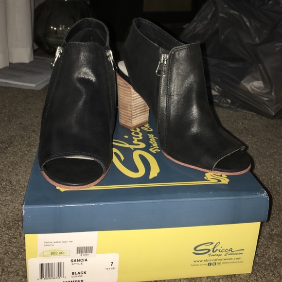 Sbicca peep toe booties - Picture 2 of 4