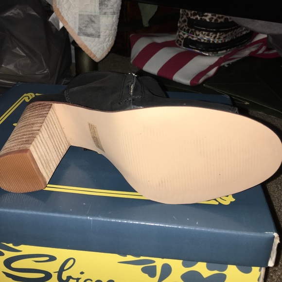 Sbicca peep toe booties - Picture 3 of 4