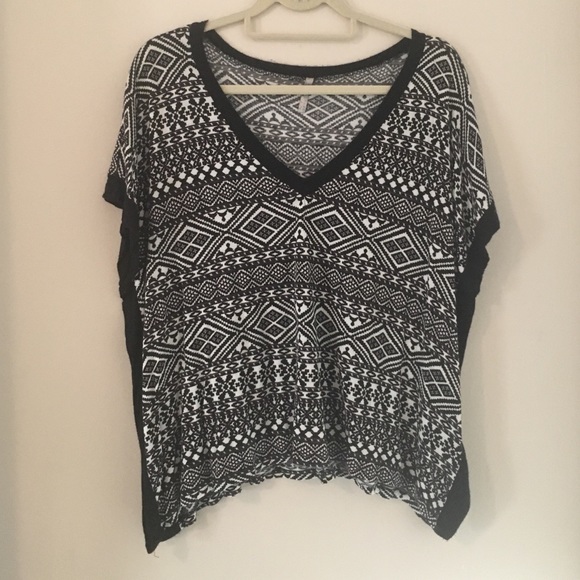 Soft patterned blouse💜