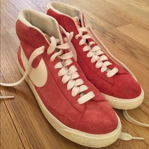 NIKE BLAZER NEW SNEAKER!