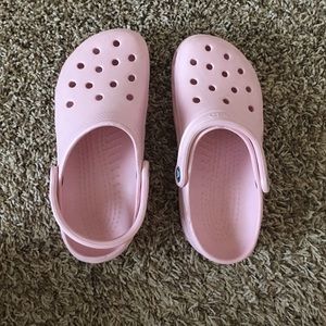 Light pink crocs