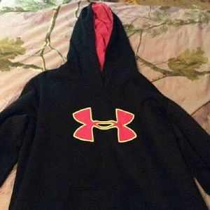 Womans Under Armour Sweatshirt