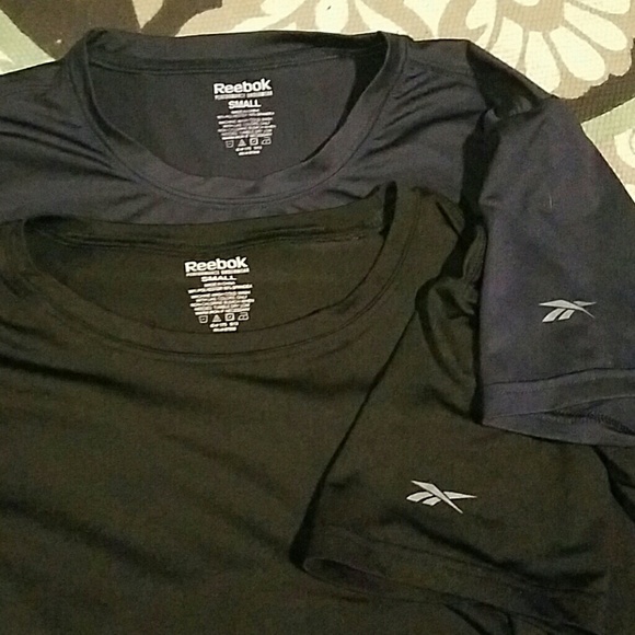 *SOLD* 2 Reebok Performance Dri Fit tees - Picture 2 of 3