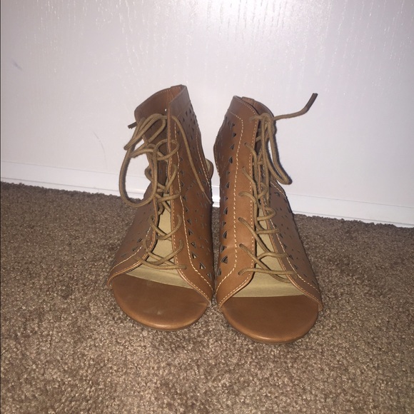 Lace up Wedge Sandals