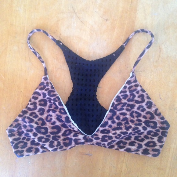 Acacia Swimwear Jaws Top in Animal Size XS