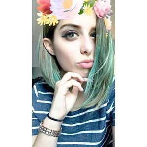 Meet your Posher, Kayla