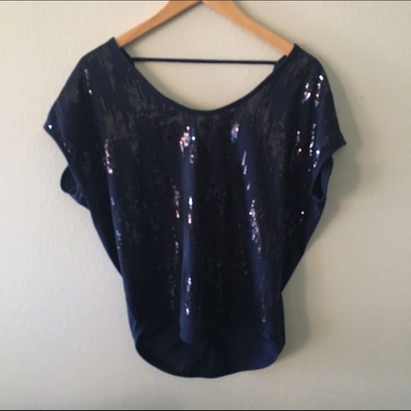Navy Sequenced off the shoulder crop top